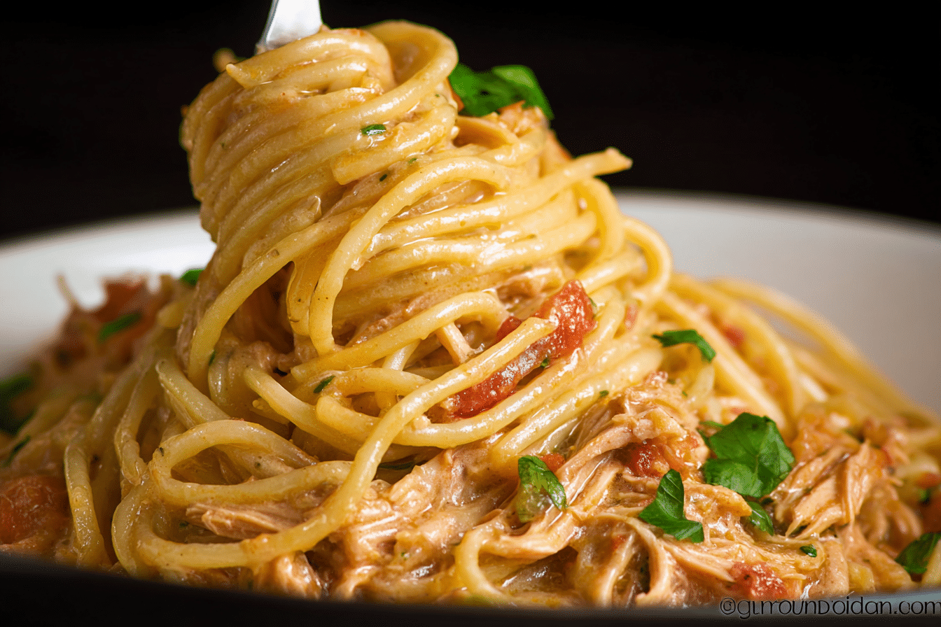 Easy CrockPot Chicken Spaghetti Recipe