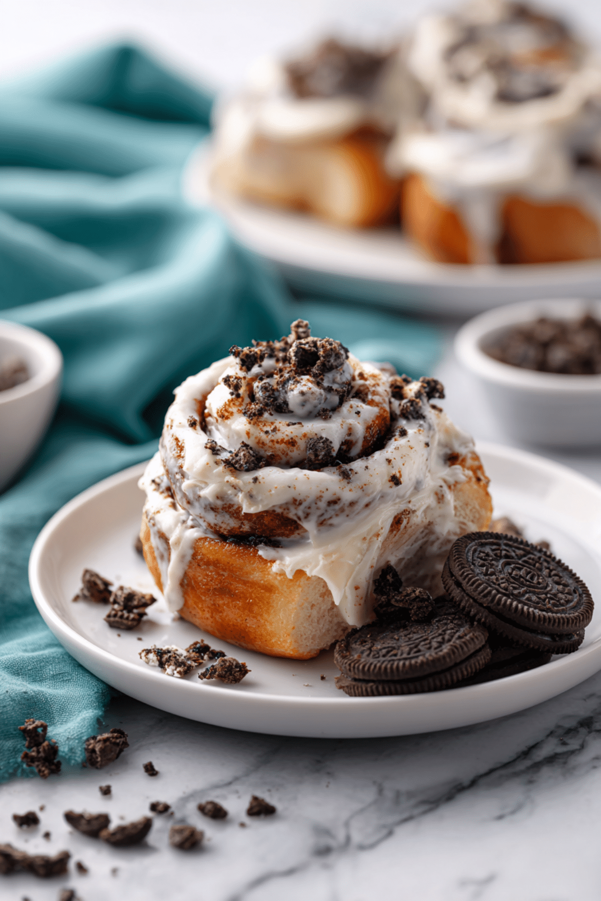 Fluffy Oreo Cinnamon Rolls