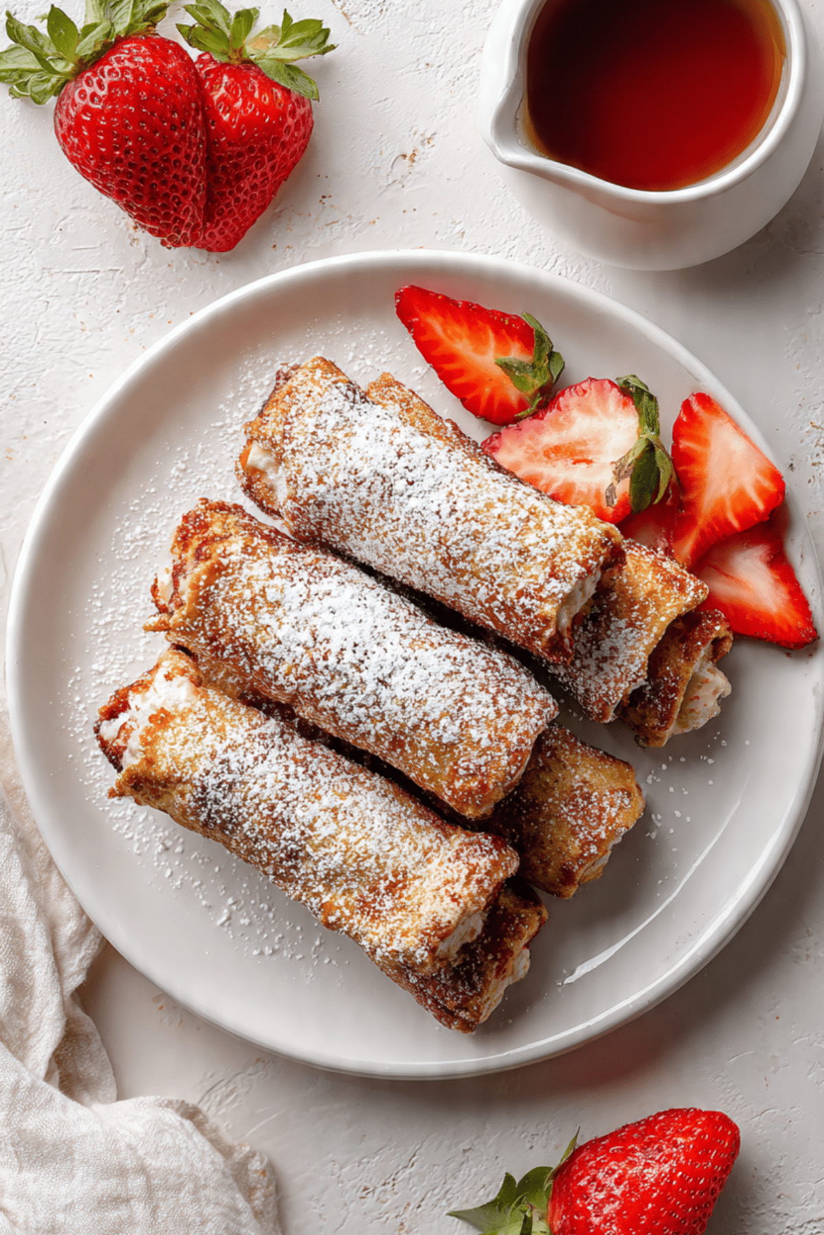 Strawberry and Cinnamon French Toast Roll-Ups