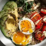 Breakfast Bowl with Quinoa and Avocado