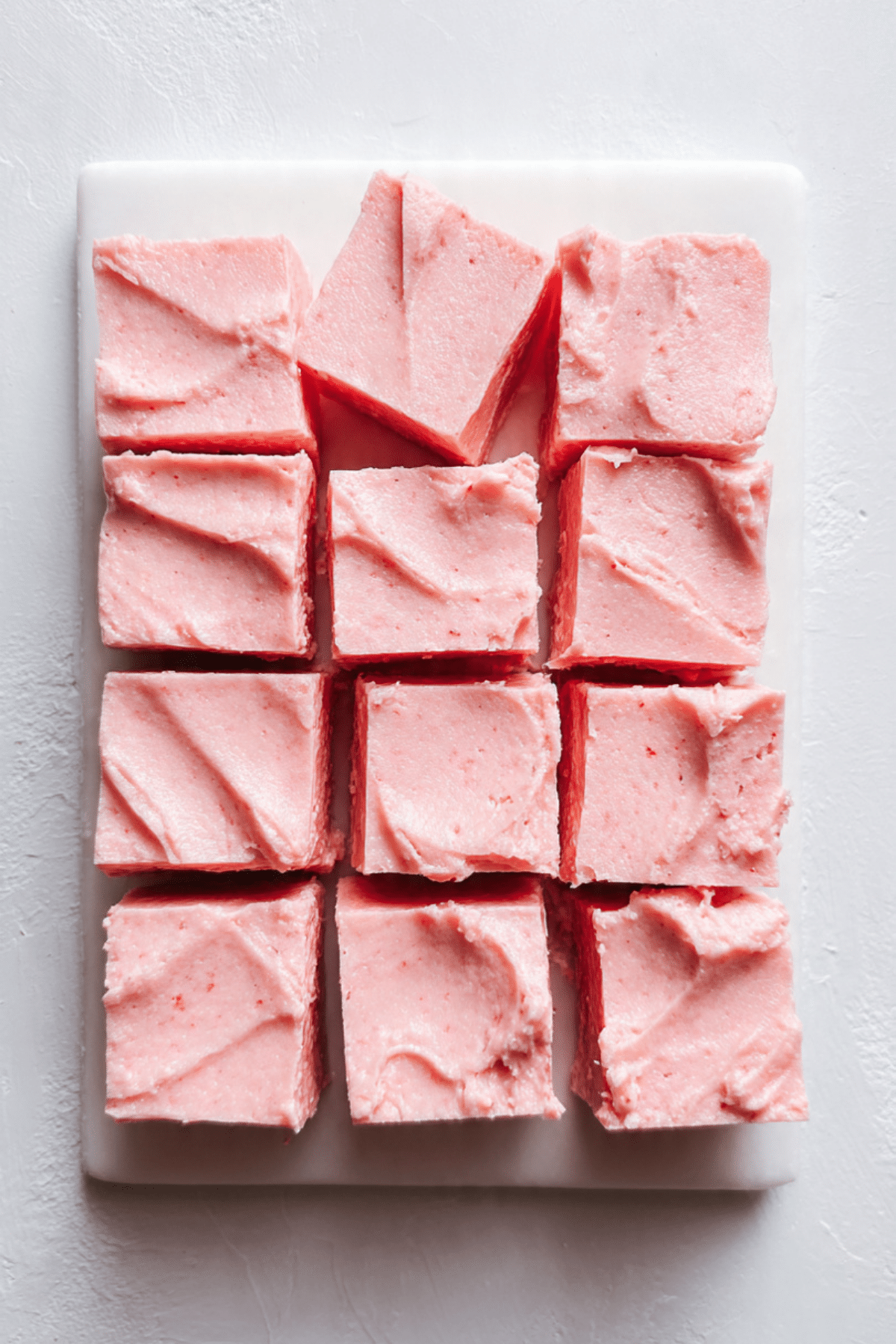 No-Bake Strawberry Fudge Squares